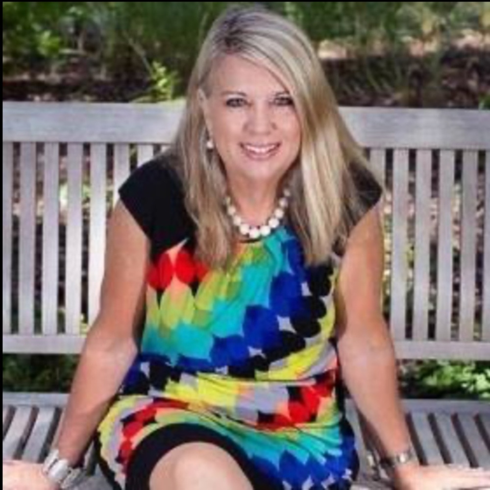 Meet your Posher, Charli